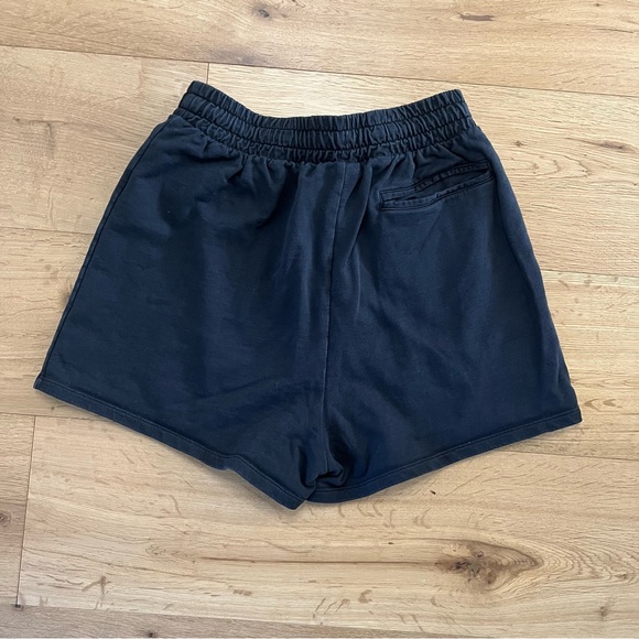 Gymshark short - Picture 2 of 9